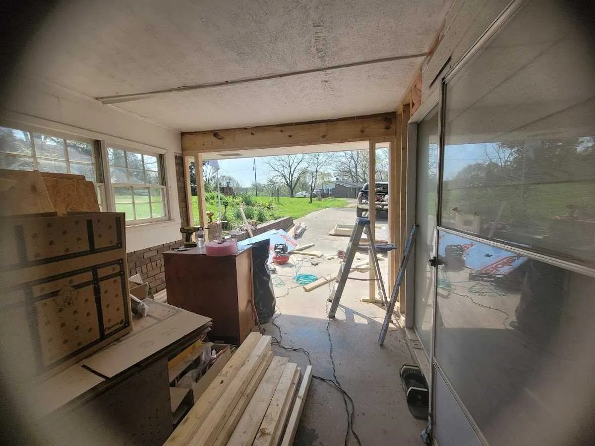 Air movers and dehumidifier for Water Mitigation Services in Richardson